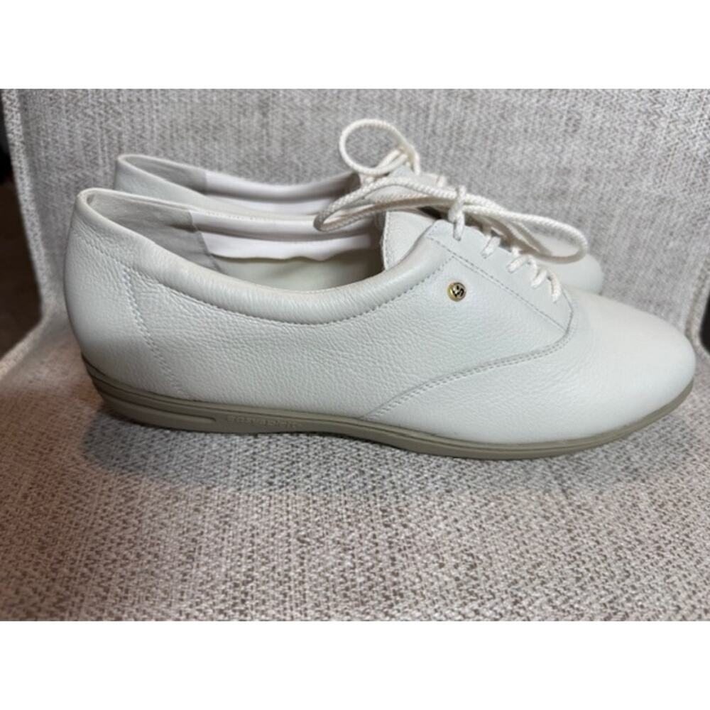 LIKE NEW Easy Spirit Women's Motion Leather Oxford Shoes Size 10 Arch Support